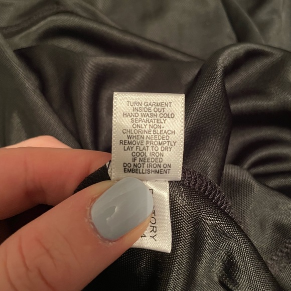 Express Black Satin Cap Sleeve Beaded Tunic/Dress size M - Picture 7 of 7